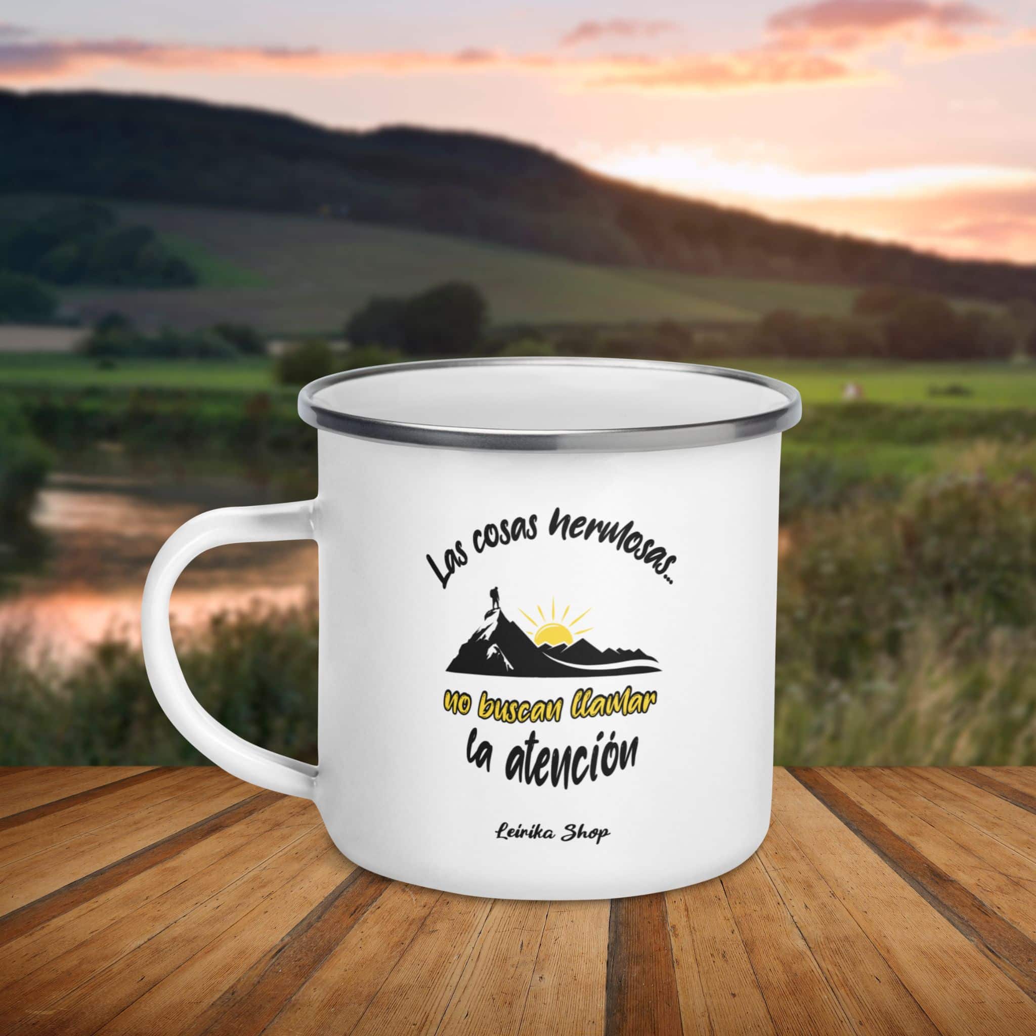 Taza "Las cosas hermosas no buscan llamar la atención"
